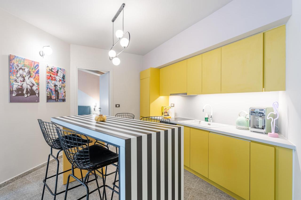 Апартаменты Pop Art Homm In Groovy Koukaki Афины Экстерьер фото